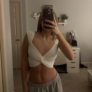 Edikted Women's White Crop-top